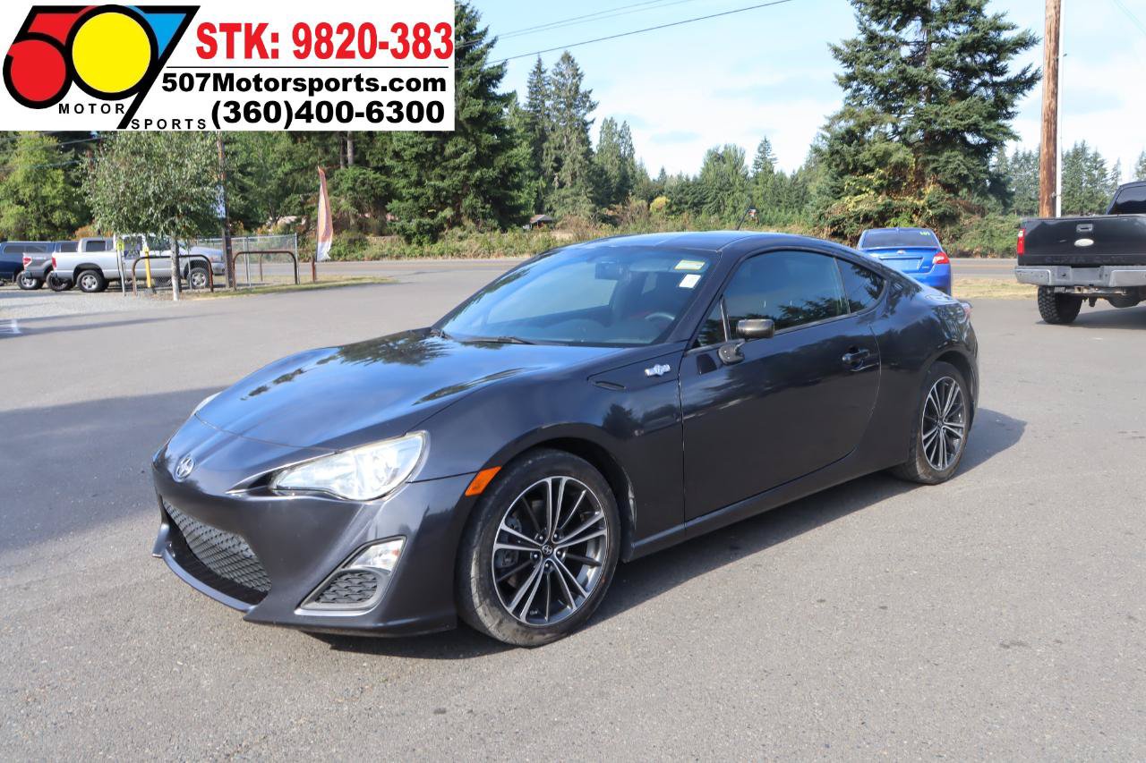Used 2013 Scion FR-S RWD image 2