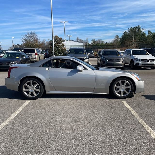 Used 2006 Cadillac XLR image 2