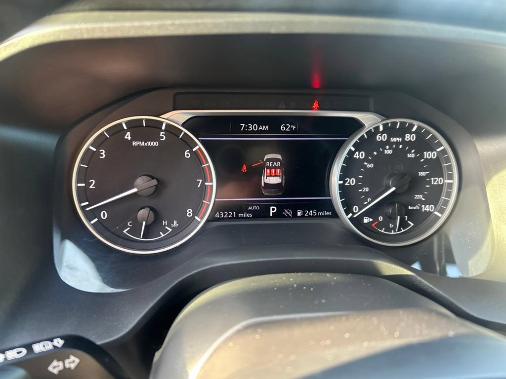 Used 2025 Nissan Rogue SV AWD/4WD image 25