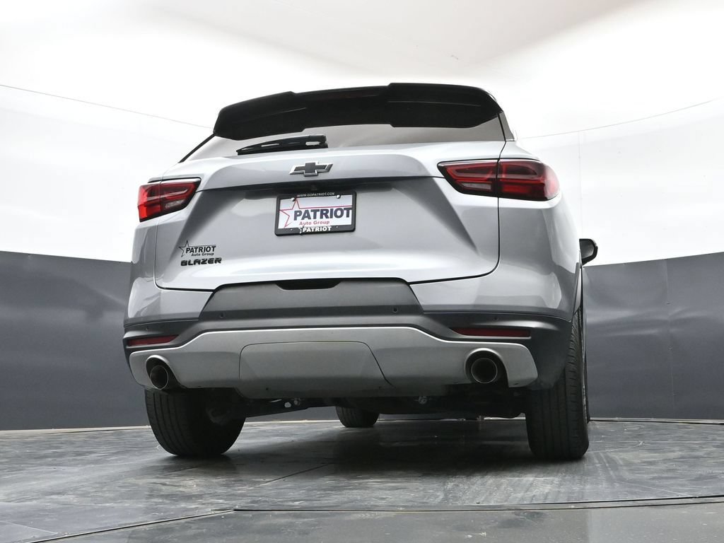 Used 2024 Chevrolet Blazer LT w/ Midnight/Sport Edition FWD image 46