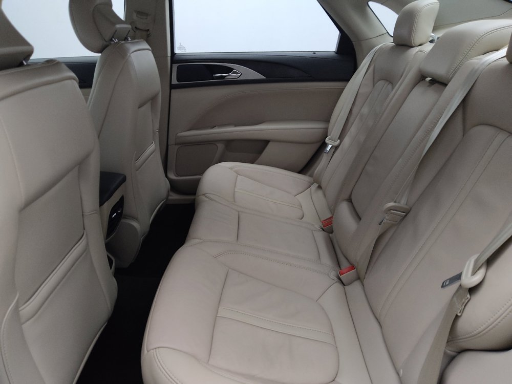 Used 2019 Lincoln MKZ Reserve FWD image 18