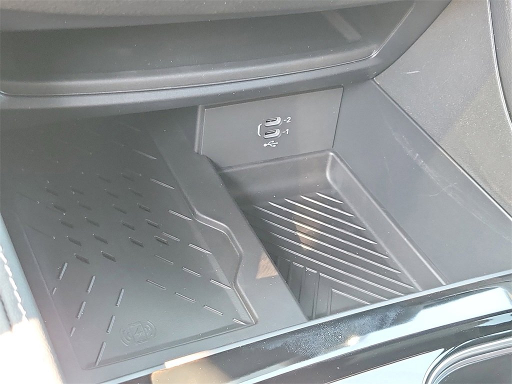 New 2026 Chrysler Pacifica Limited image 33