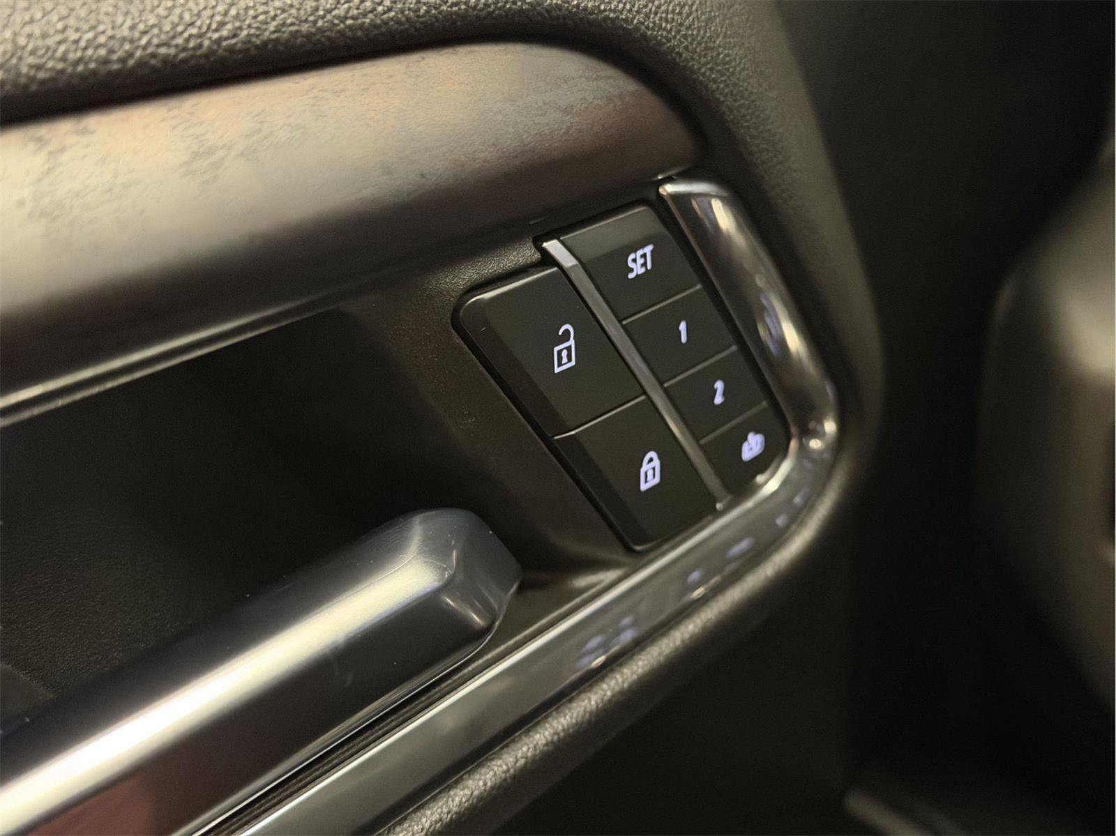 Certified 2024 GMC Sierra 2500 SLT w/ SLT Convenience Package image 40