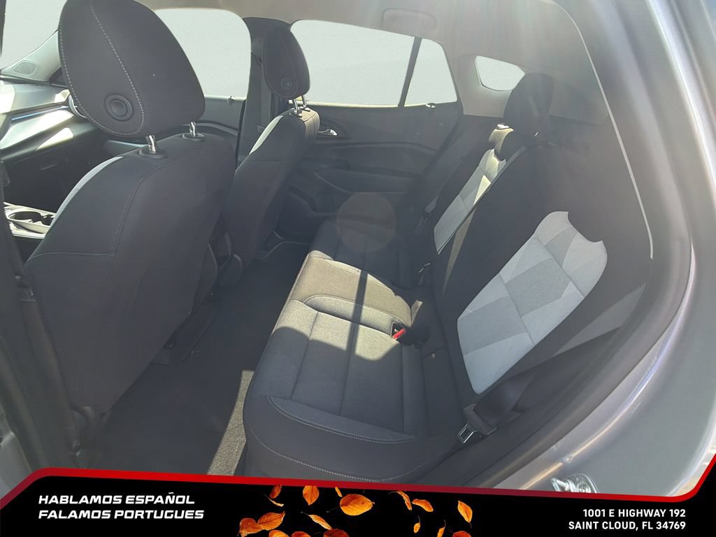 Used 2024 Chevrolet Trax LS w/ LS Convenience Package FWD image 23