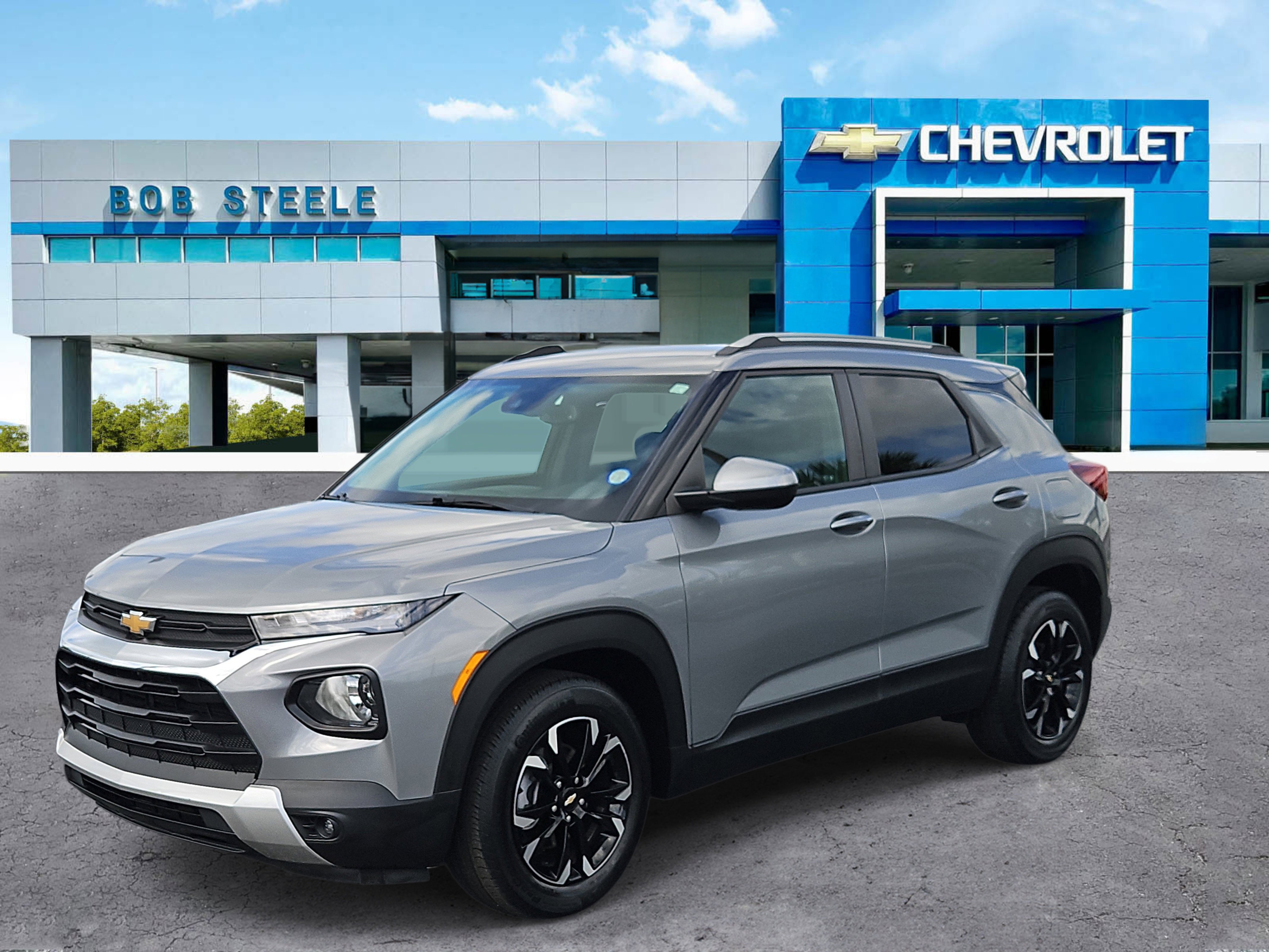 Used 2023 Chevrolet TrailBlazer LT w/ Convenience Package image 2