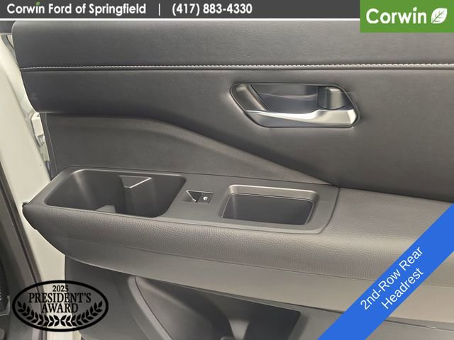Used 2024 Nissan Pathfinder SL w/ SL Premium Package AWD/4WD image 16