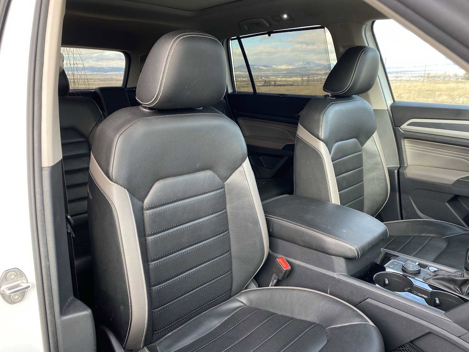 Used 2023 Volkswagen Atlas SEL Premium image 18