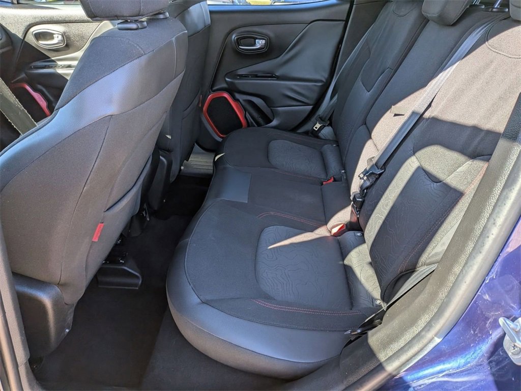 Used 2016 Jeep Renegade Trailhawk image 23