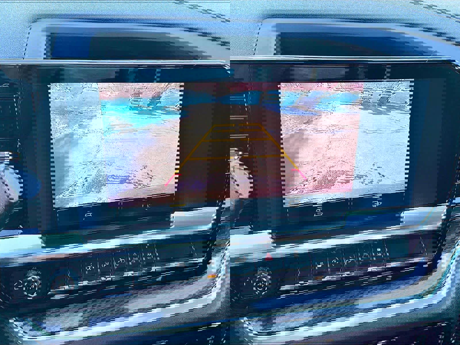 Used 2022 Chevrolet Silverado 1500 LT image 18