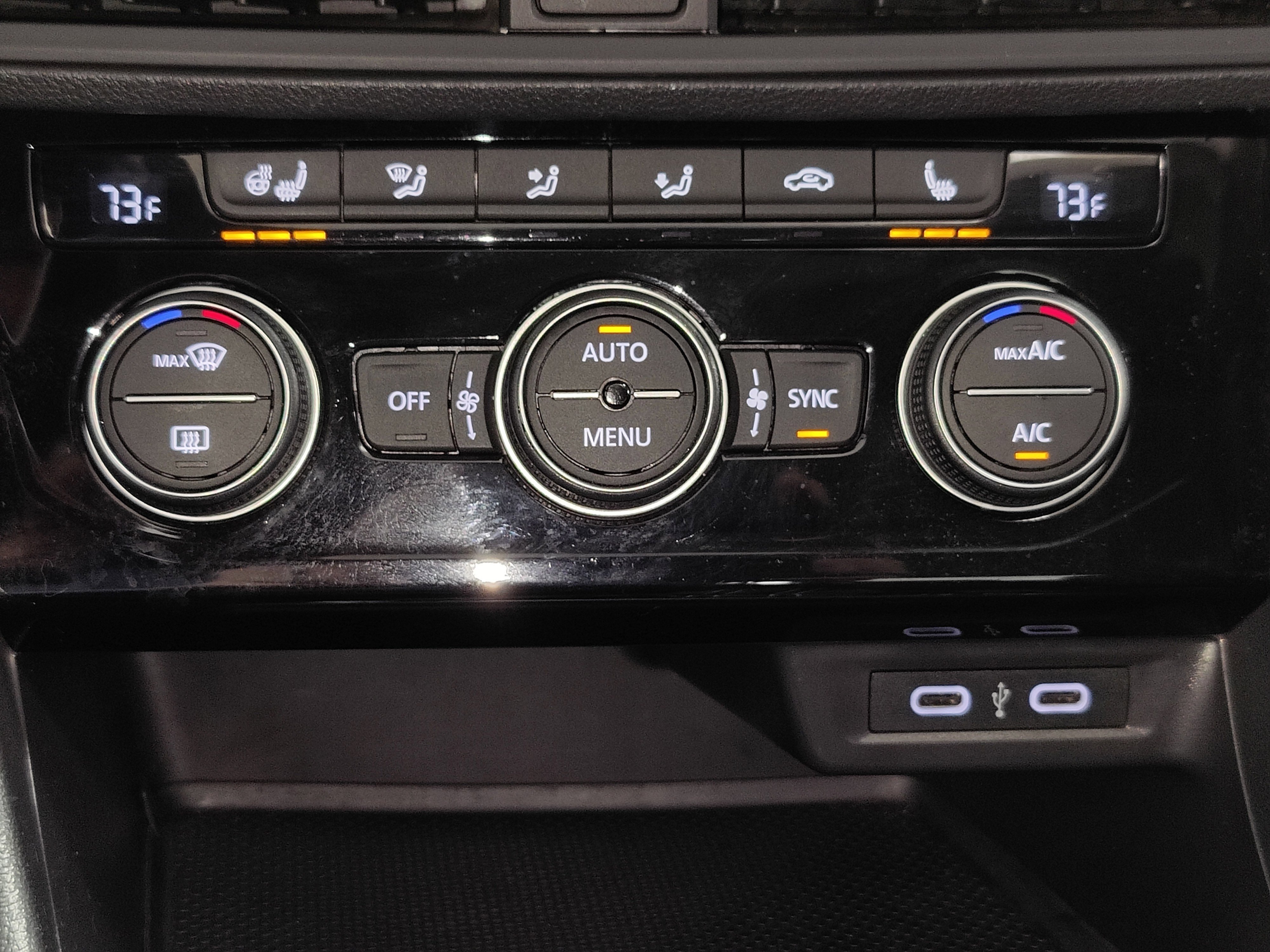 Used 2021 Volkswagen Jetta SE w/ SE Cold Weather Package image 20