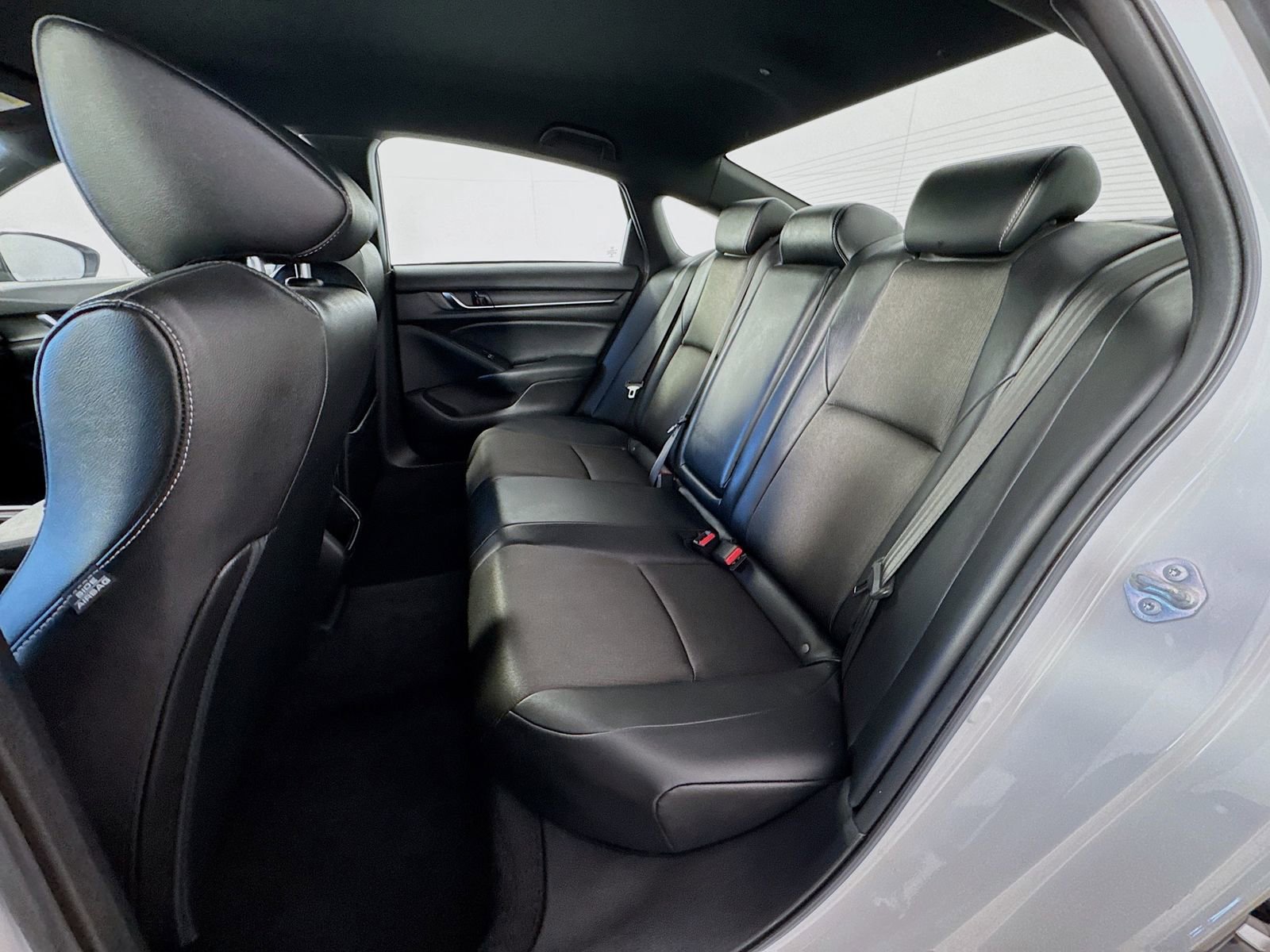 Used 2022 Honda Accord Sport image 11