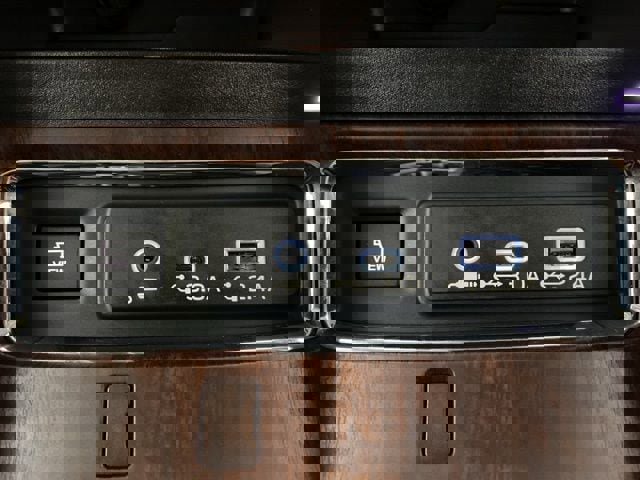 Certified 2025 Subaru Ascent Touring image 23