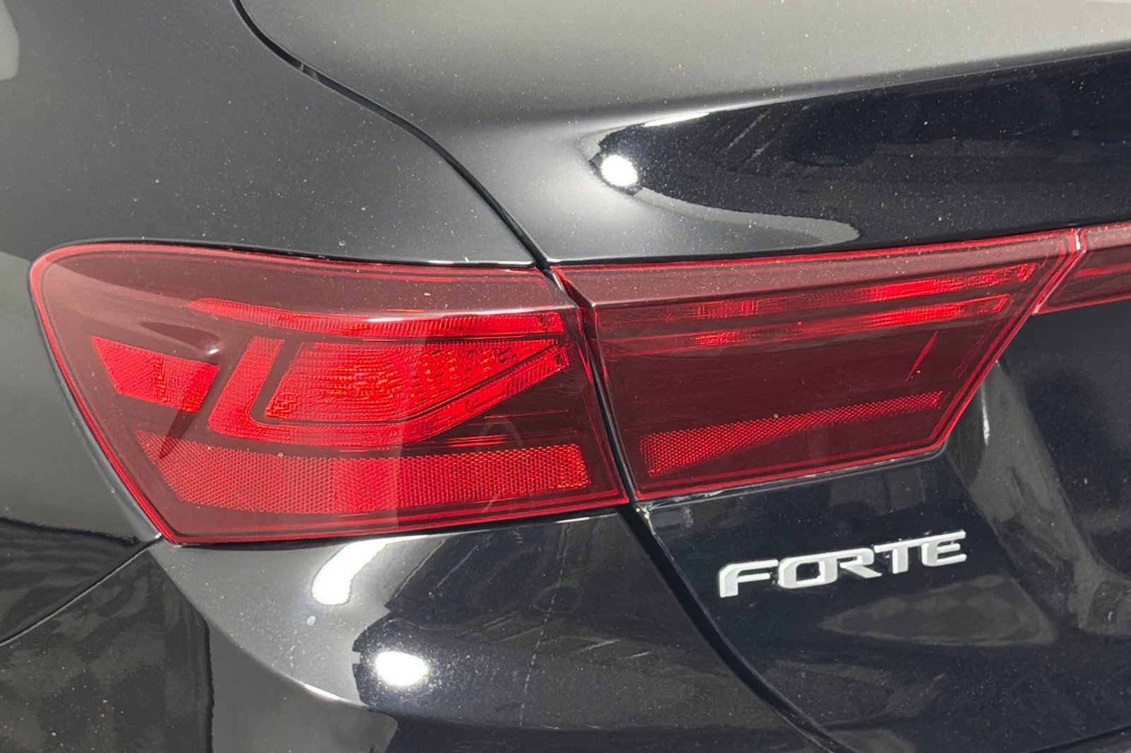 Used 2023 Kia Forte LXS image 23