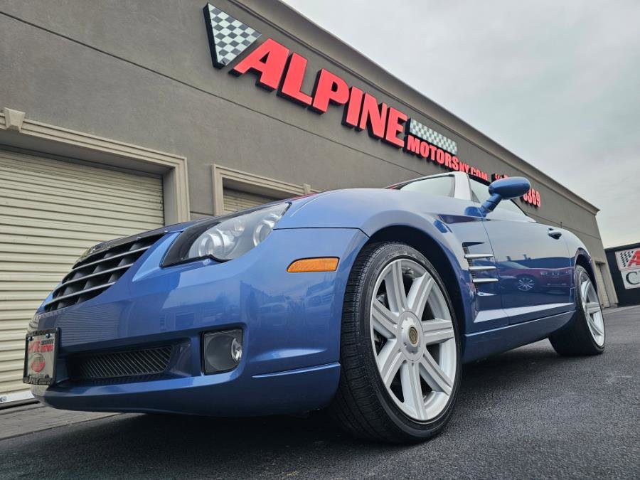 Used 2008 Chrysler Crossfire Limited image 30