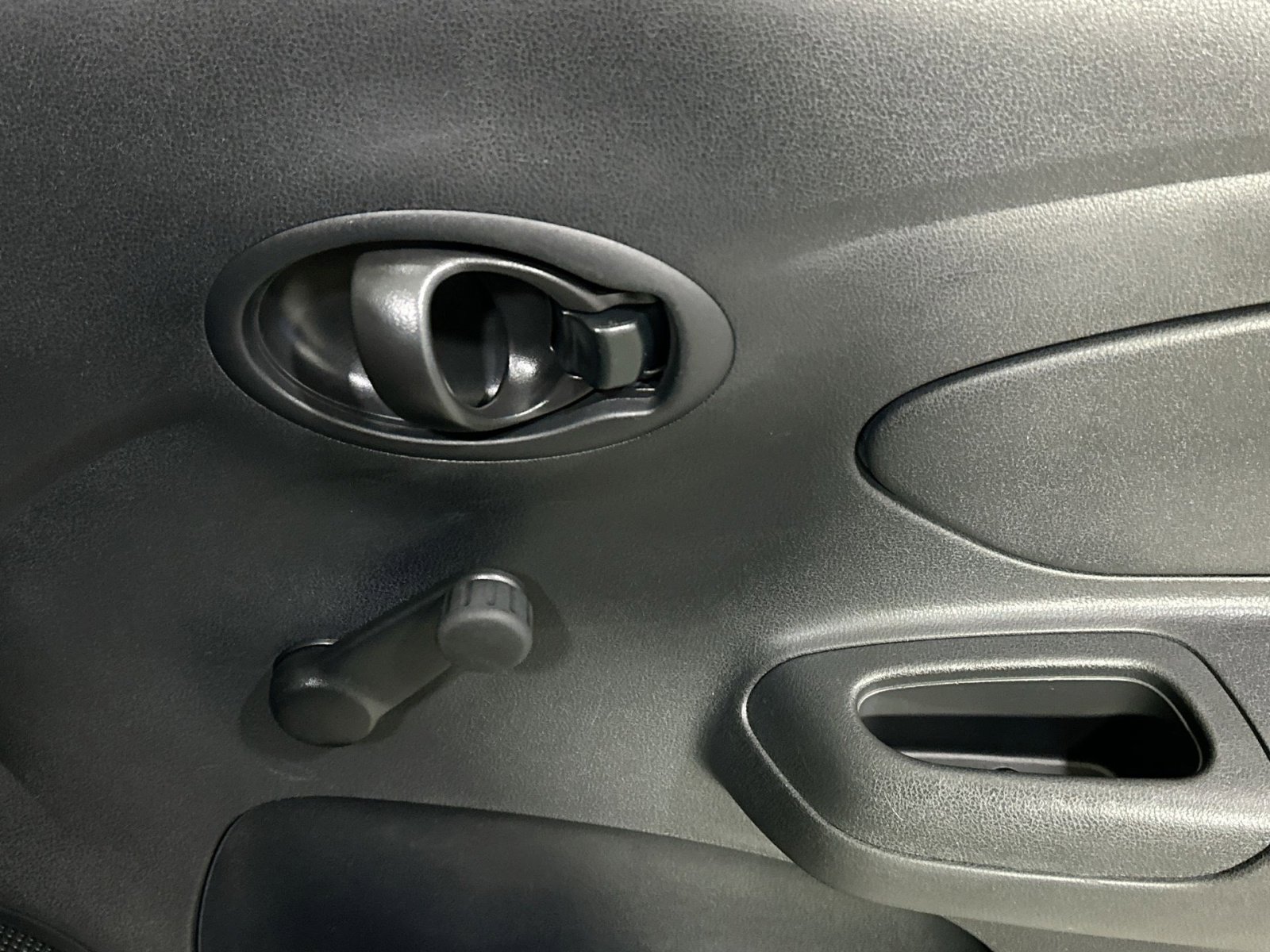 Used 2017 Nissan Versa S Plus image 30