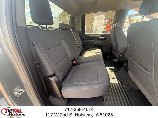 Used 2025 Chevrolet Silverado 2500 LT w/ Convenience Package AWD/4WD image 12