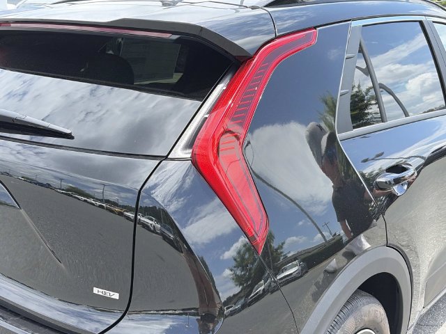 New 2026 Kia Niro EX FWD image 11