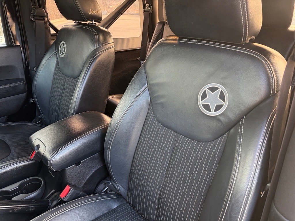 Used 2015 Jeep Wrangler Sport image 11