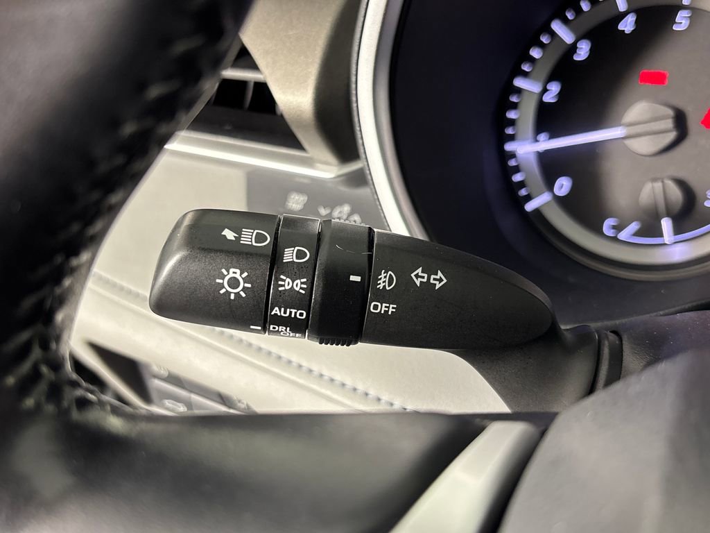 Used 2023 Toyota Highlander XLE image 17