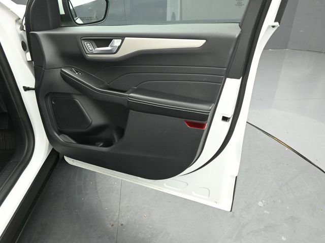 Certified 2022 Ford Escape SEL w/ Technology Package image 32