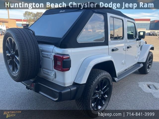 Used 2021 Jeep Wrangler Unlimited Sahara w/ Cold Weather Group image 5