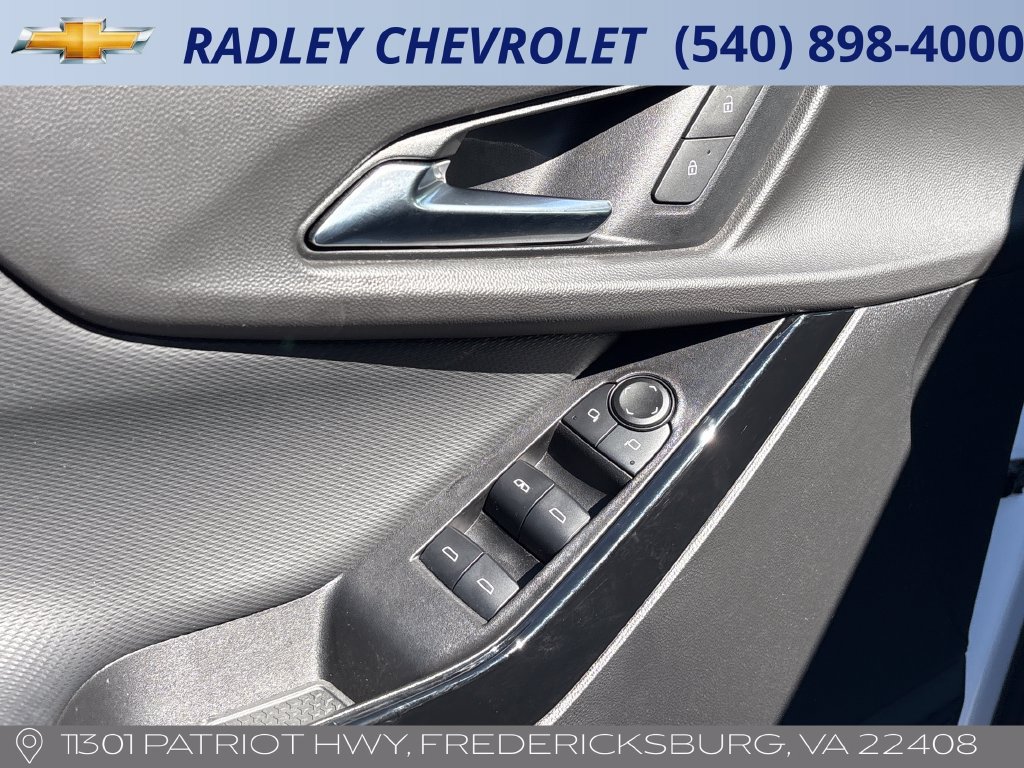 Used 2025 Chevrolet Equinox LT w/ Convenience Package II AWD/4WD image 5