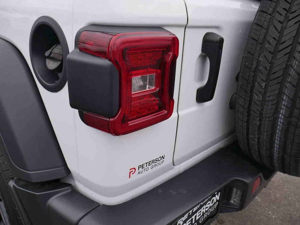 Used 2021 Jeep Wrangler Unlimited Sport image 11