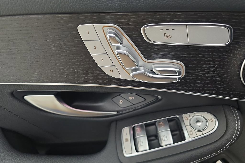 Used 2022 Mercedes-Benz GLC 300 4MATIC image 14