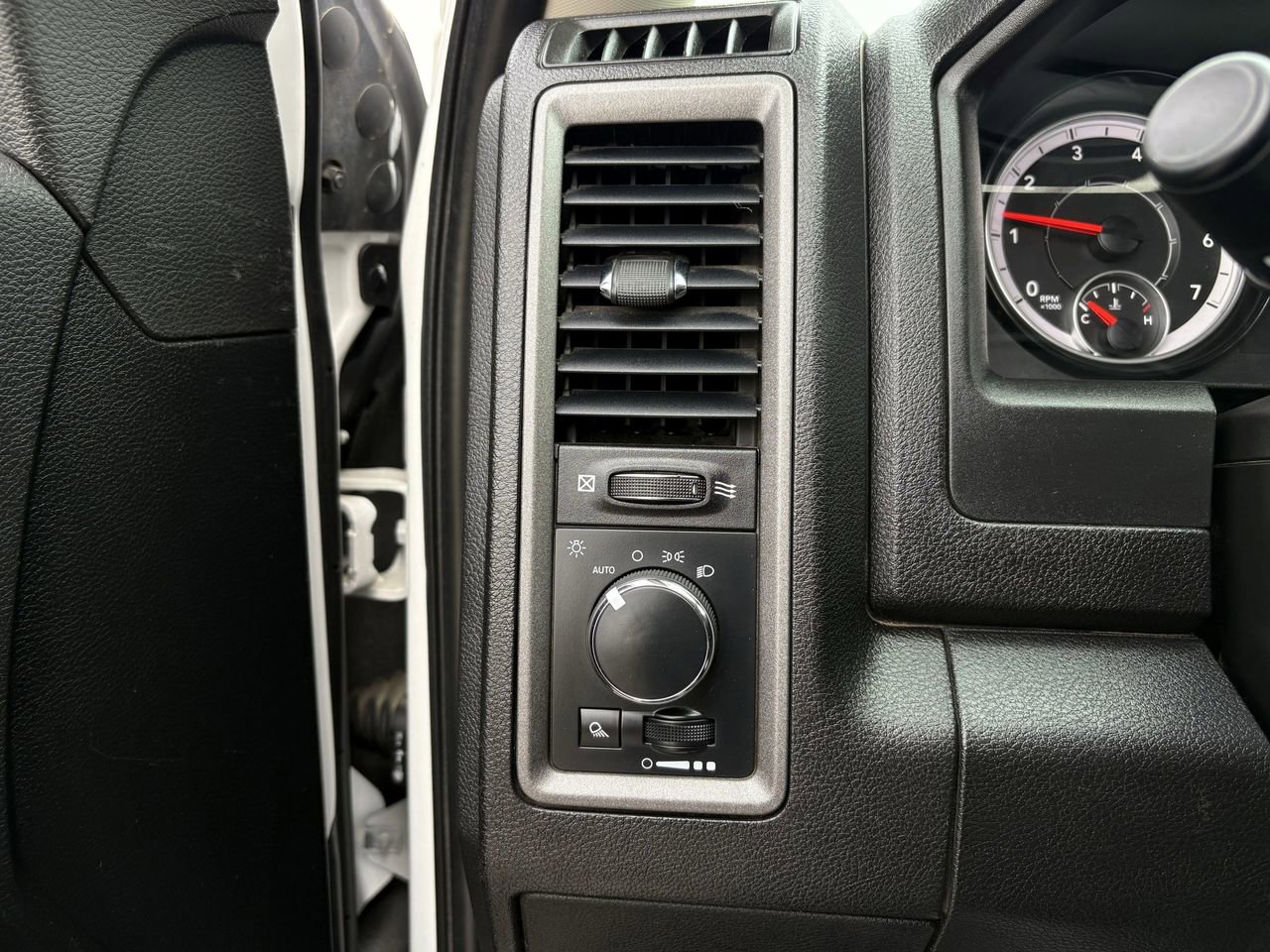 Used 2022 RAM 1500 Tradesman image 21