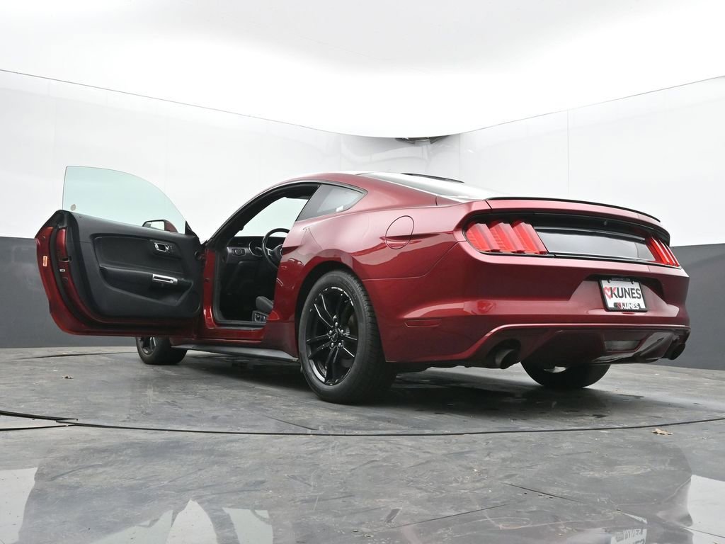 Used 2017 Ford Mustang Coupe RWD image 61