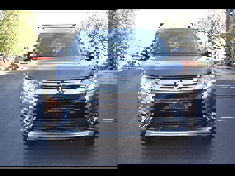 Used 2017 Mitsubishi Outlander SEL image 8