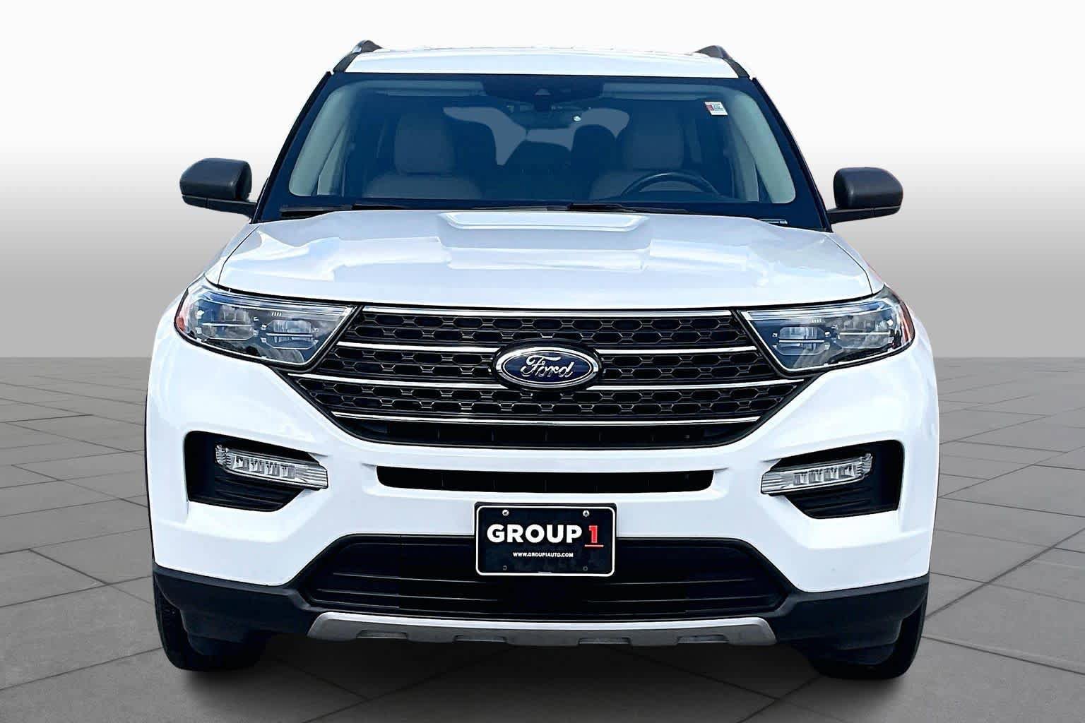 Used 2022 Ford Explorer XLT w/ Equipment Group 202A RWD image 4