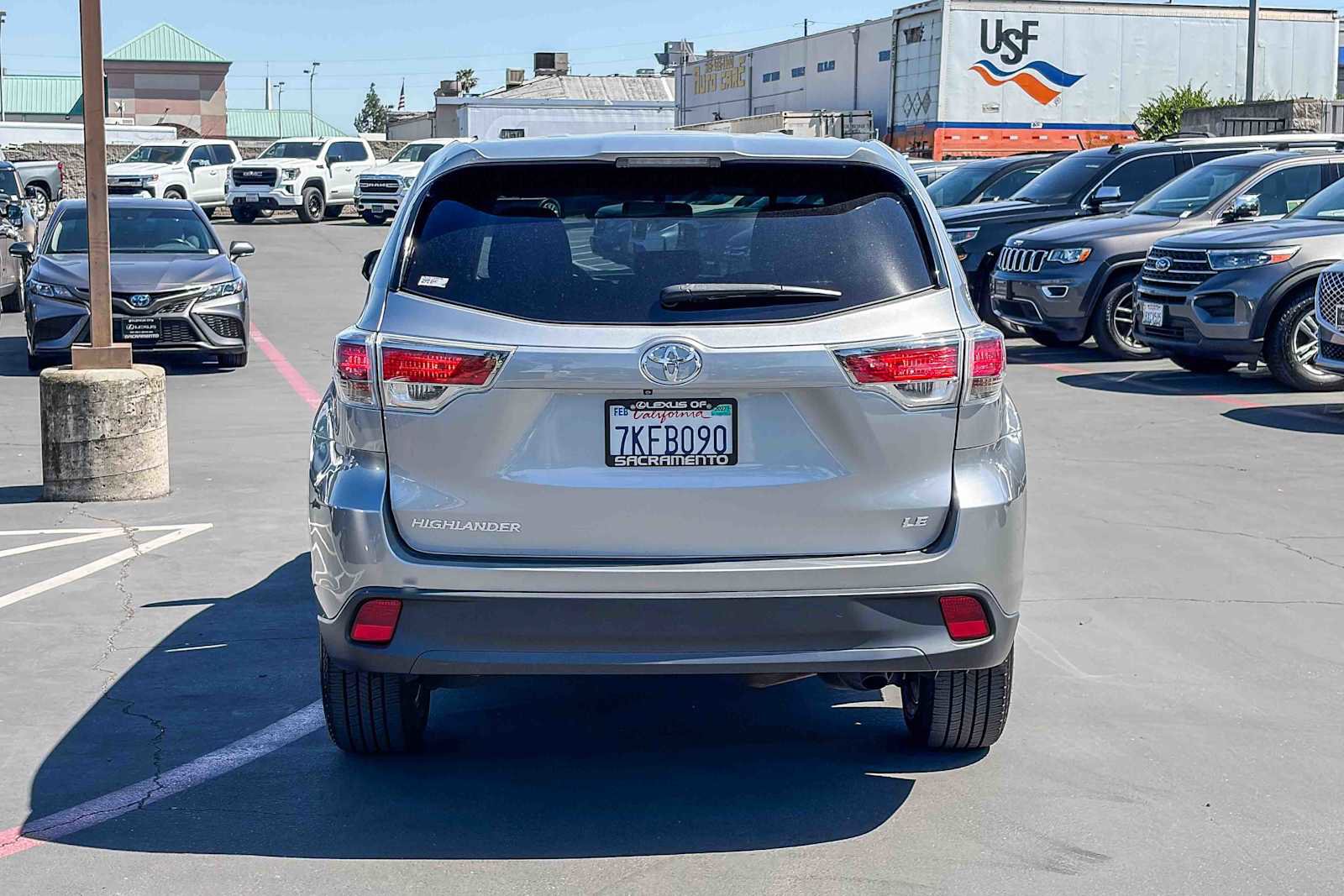 Used 2015 Toyota Highlander LE image 3