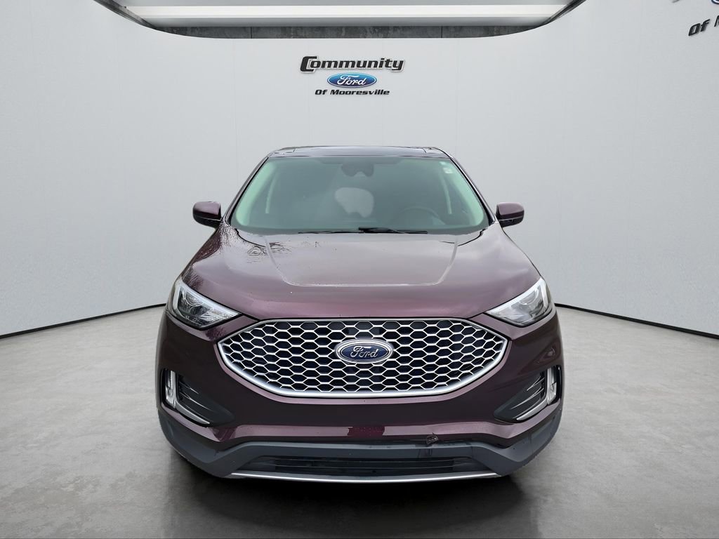 Used 2023 Ford Edge SEL w/ Convenience Package image 2
