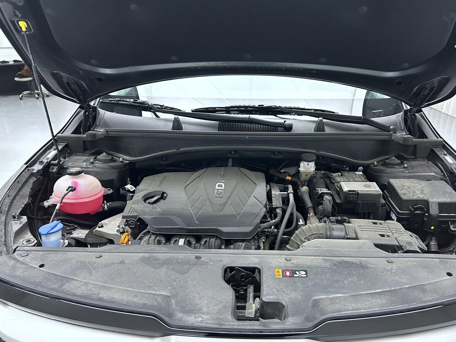 Used 2025 Kia Sportage EX image 24