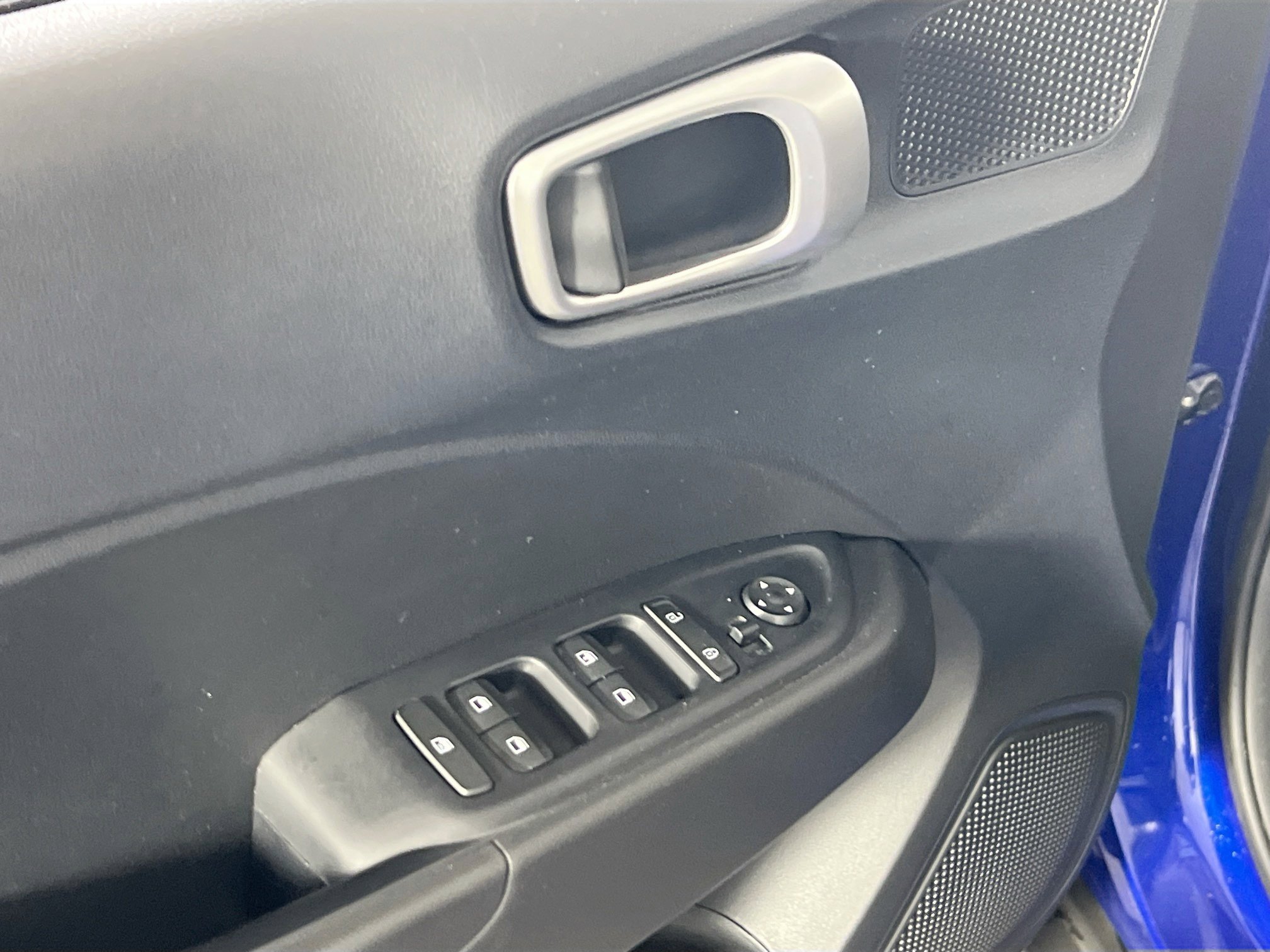 Used 2023 Hyundai Venue SE w/ Cargo Package image 17