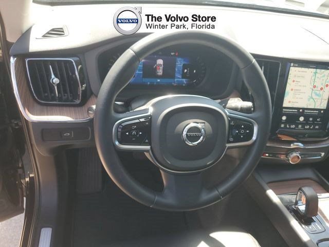 Certified 2024 Volvo XC60 B5 Plus w/ Protection Package Premier AWD/4WD image 18