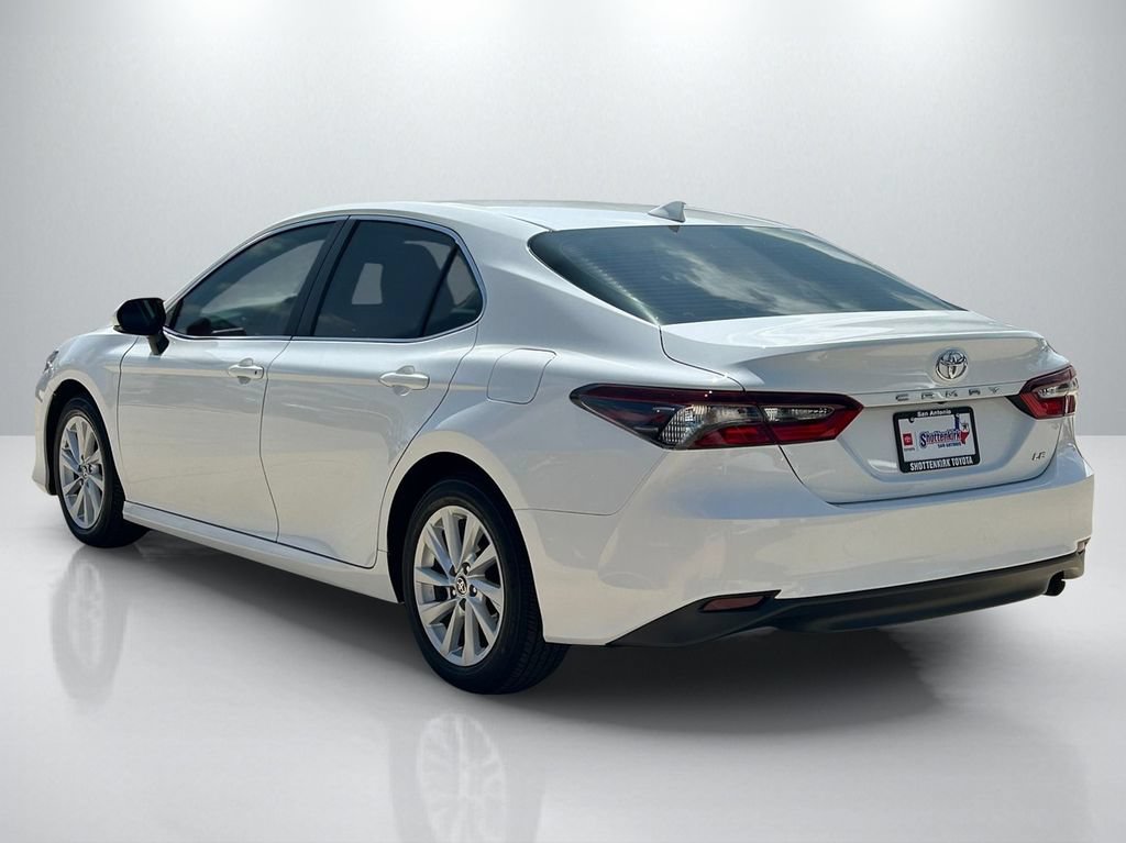Used 2024 Toyota Camry LE w/ Convenience Package FWD image 7
