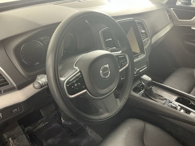 Used 2021 Volvo XC90 T5 Momentum w/ Climate Package AWD/4WD image 35