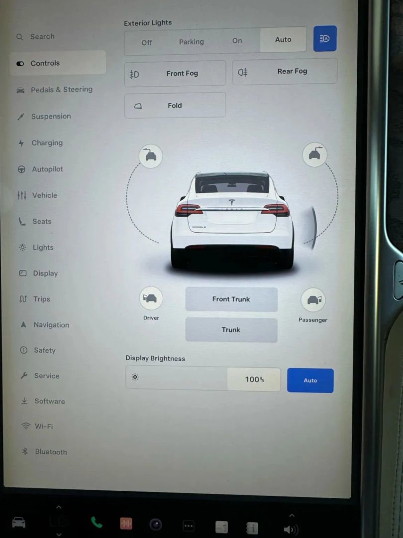 Used 2017 Tesla Model X 75D image 20