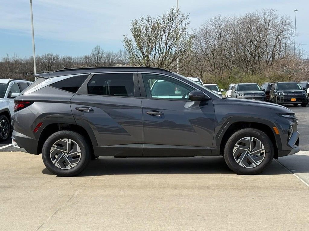 New 2025 Hyundai Tucson Blue AWD/4WD image 2