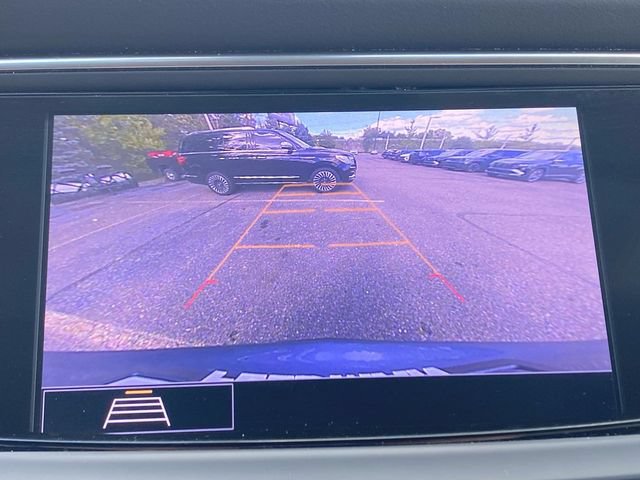 Used 2020 Buick Enclave Premium w/ Sun and Sites Package AWD/4WD image 15