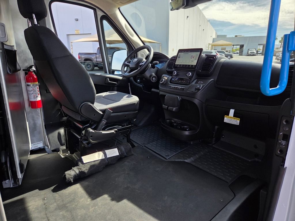 Used 2024 RAM ProMaster 3500 w/ Delivery Van Package FWD image 28