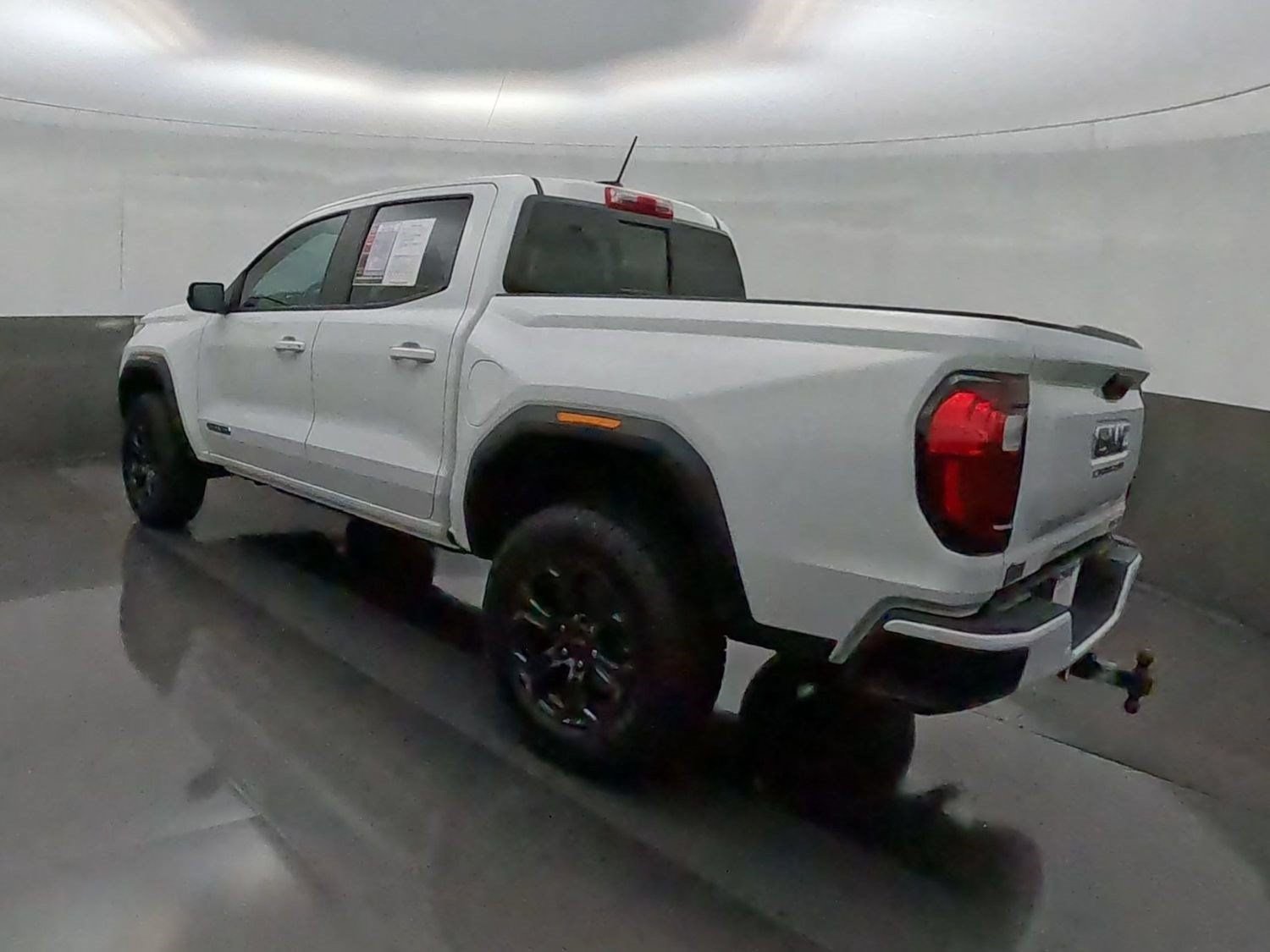Used 2025 GMC Canyon Elevation w/ Convenience Package RWD image 8