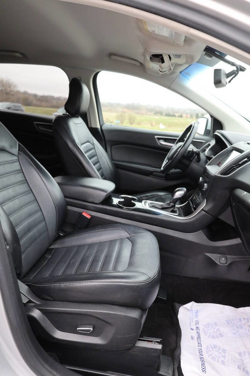 Used 2016 Ford Edge SEL w/ Equipment Group 201A image 15