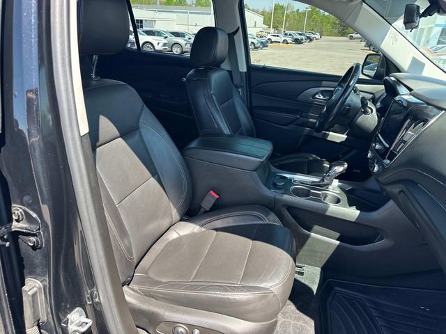 Used 2021 Chevrolet Traverse Premier w/ Redline Edition image 27