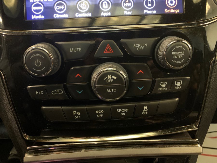 Used 2020 Jeep Grand Cherokee Limited X AWD/4WD image 35