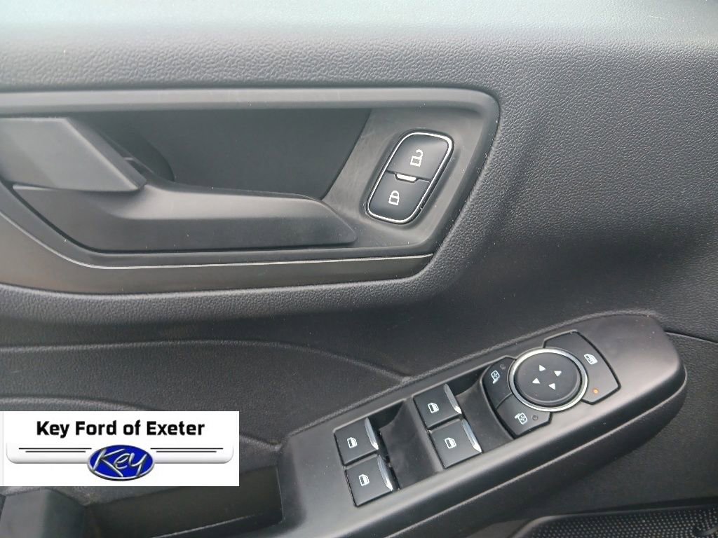 Used 2025 Ford Escape Active AWD/4WD image 19