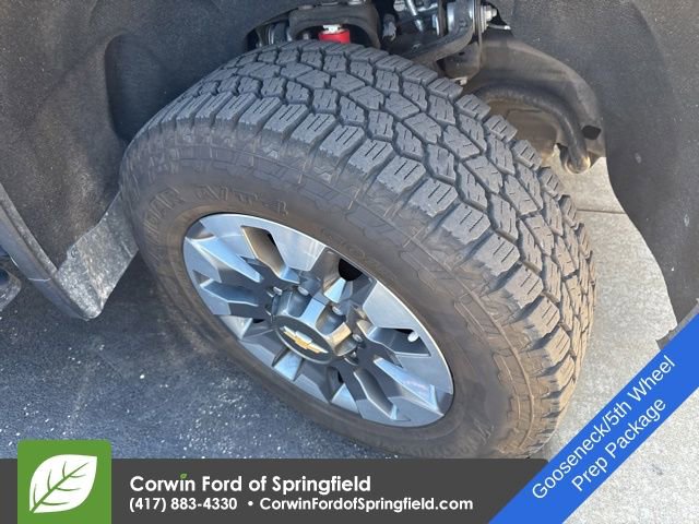 Used 2023 Chevrolet Silverado 2500 LT w/ Texas Edition image 9
