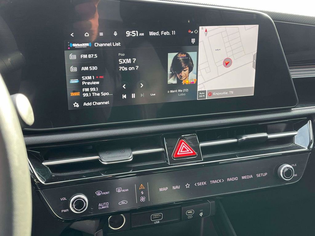 Used 2023 Kia Niro EX Touring image 21